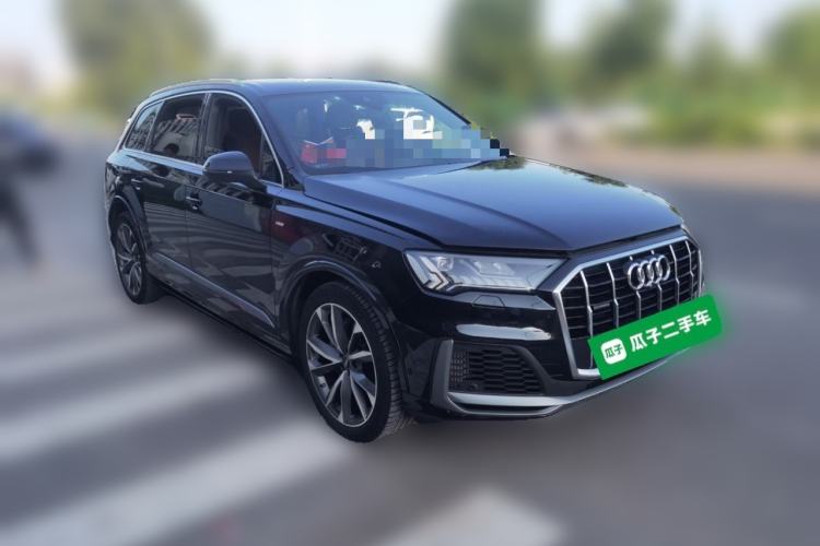 Used Audi Q7 2020 55 TFSI quattro S line sports model Front Right 45 Deg
