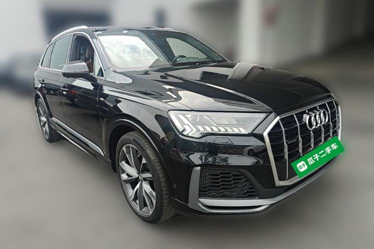 Used Audi Q7 2020 55 TFSI quattro S line sports model Front Right 45 Deg