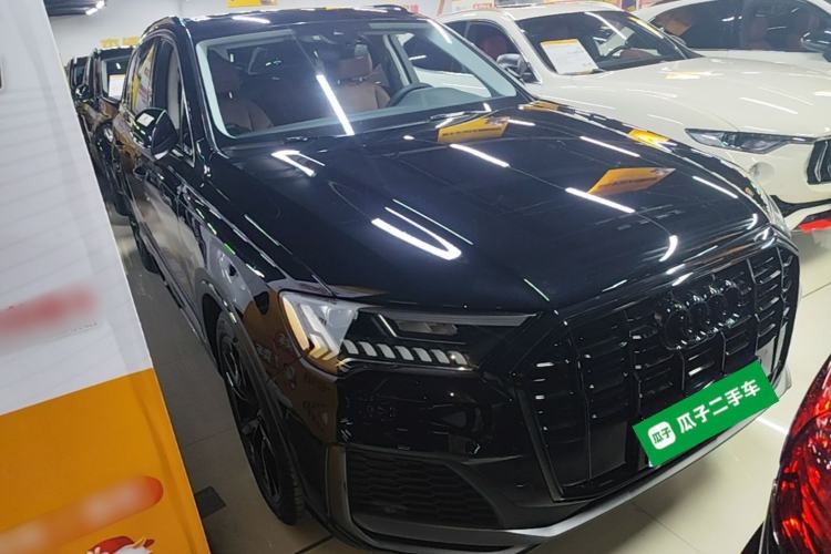 Used Audi Q7 2020 55 TFSI quattro S line sports model Front Right 45 Deg