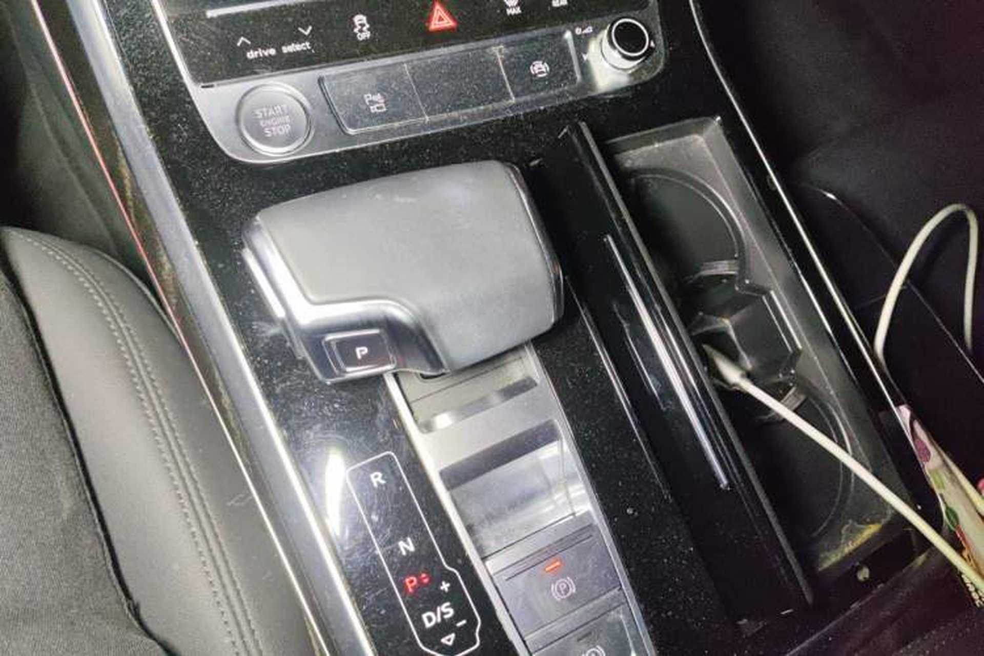 Used Audi Q7 2020 55 TFSI quattro S line sports model Gear Lever