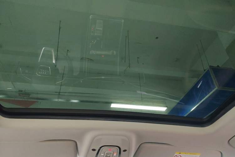 Used Audi Q7 2020 55 TFSI quattro S line sports model Headliner