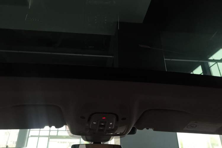 Used Audi Q7 2020 55 TFSI quattro S line sports model Headliner