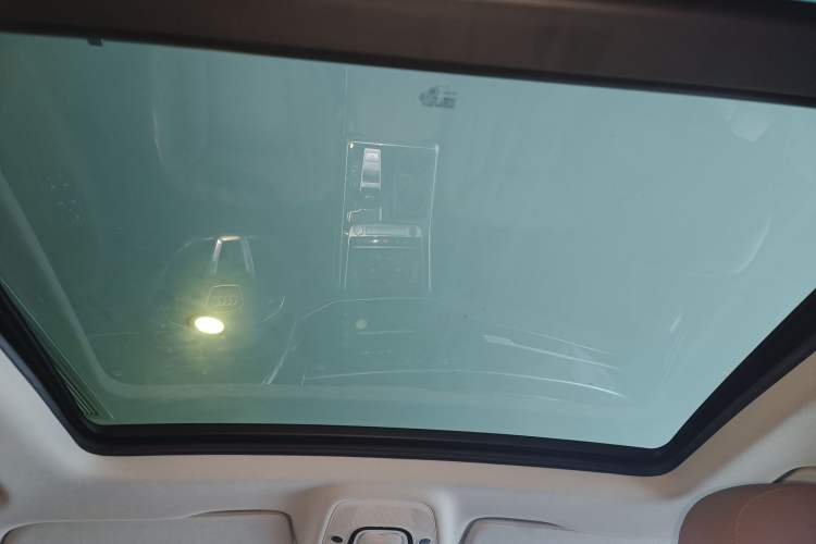 Used Audi Q7 2020 55 TFSI quattro S line sports model Headliner