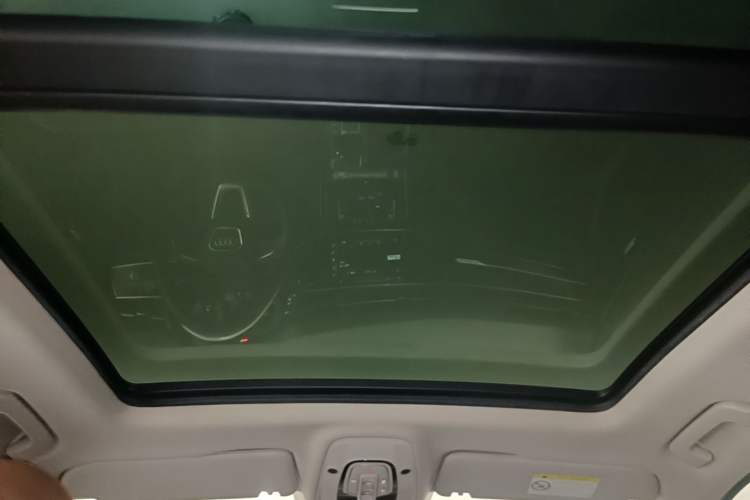 Used Audi Q7 2020 55 TFSI quattro S line sports model Headliner