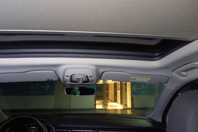 Used Audi Q7 2020 55 TFSI quattro S line sports model Headliner