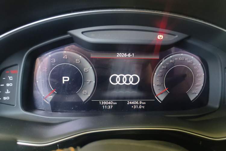 Used Audi Q7 2020 55 TFSI quattro S line sports model Instrument Cluster