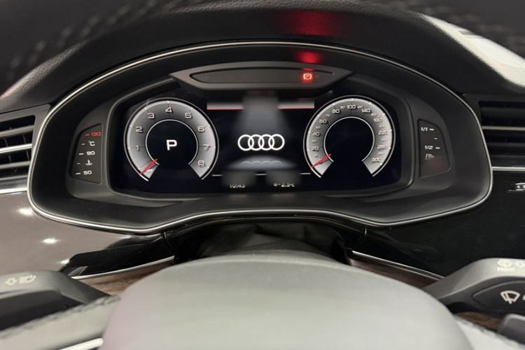 Used Audi Q7 2020 55 TFSI quattro S line sports model Instrument Cluster