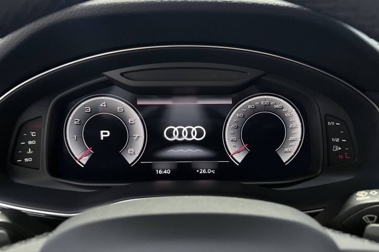 Used Audi Q7 2020 55 TFSI quattro S line sports model Instrument Cluster