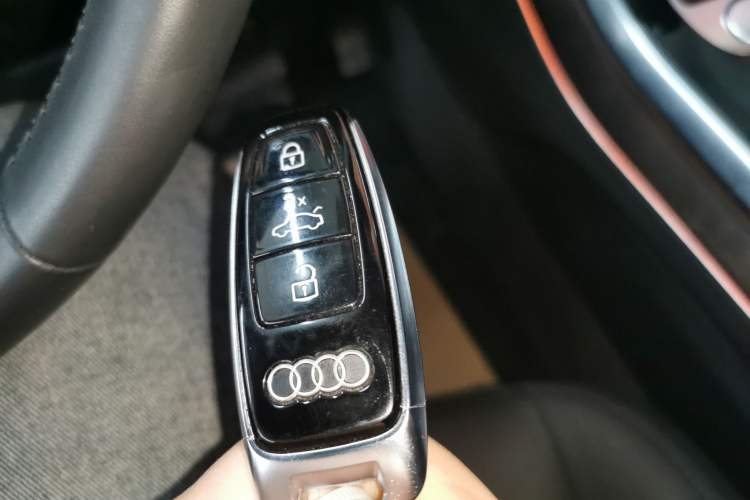 Used Audi Q7 2020 55 TFSI quattro S line sports model Interior 1