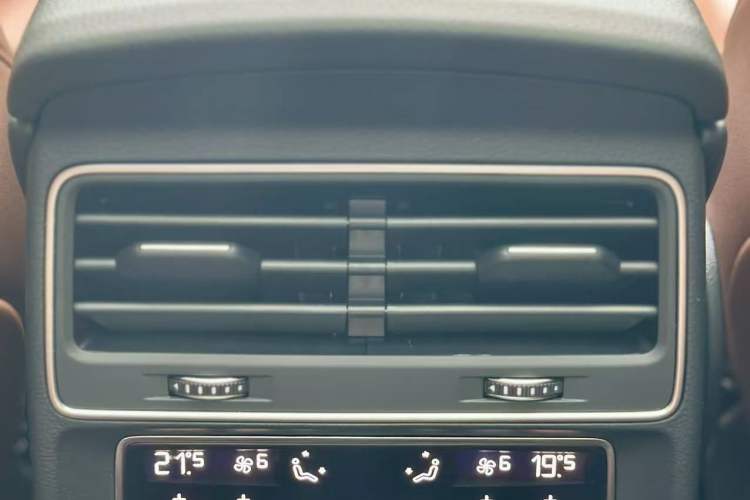 Used Audi Q7 2020 55 TFSI quattro S line sports model Interior 1