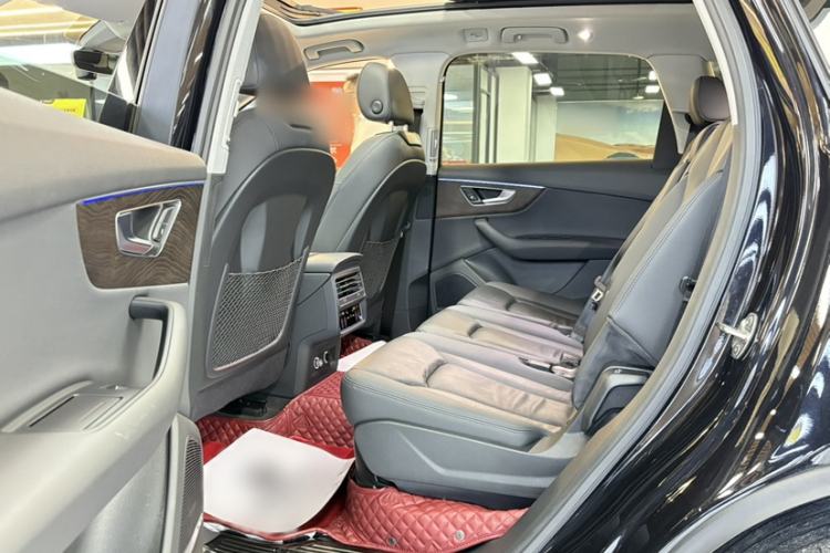 Used Audi Q7 2020 55 TFSI quattro S line sports model Interior 1