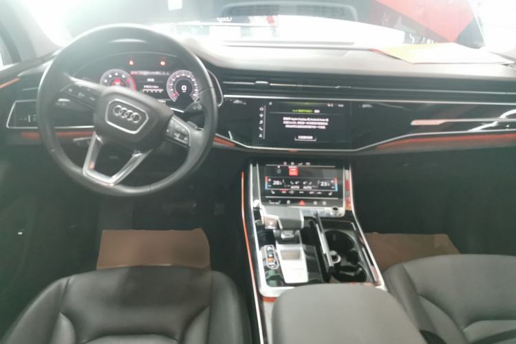 Used Audi Q7 2020 55 TFSI quattro S line sports model Interior 2