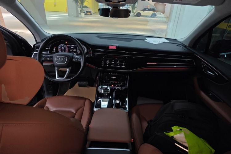 Used Audi Q7 2020 55 TFSI quattro S line sports model Interior 2