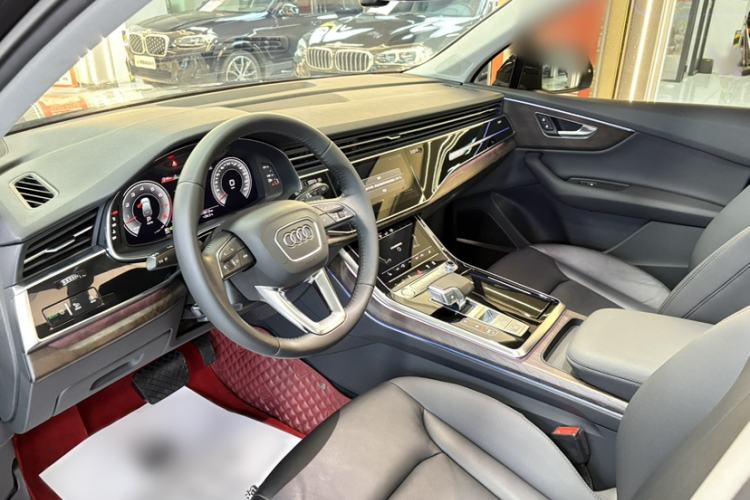 Used Audi Q7 2020 55 TFSI quattro S line sports model Interior 3