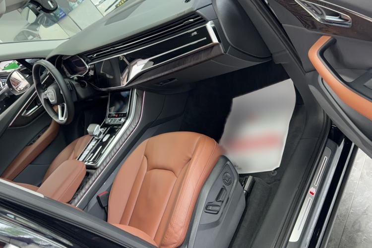 Used Audi Q7 2020 55 TFSI quattro S line sports model Interior 8