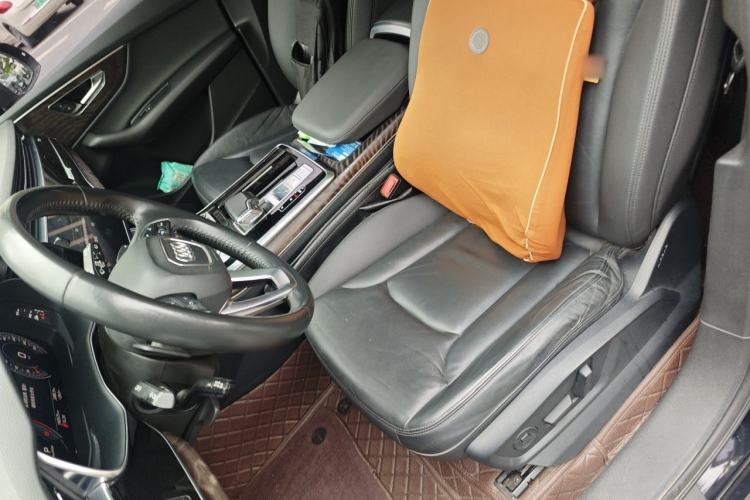 Used Audi Q7 2020 55 TFSI quattro S line sports model Left Front Seat