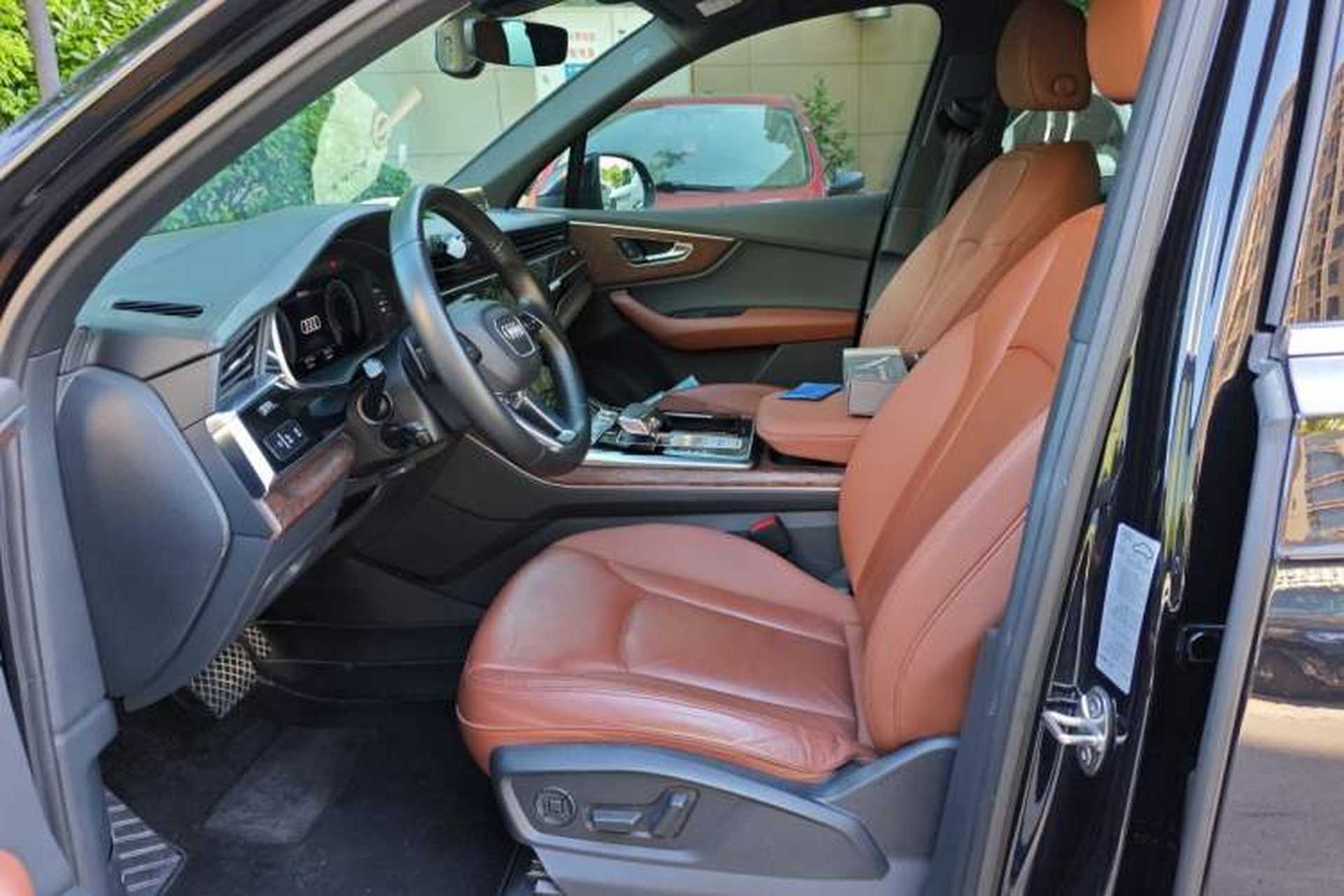 Used Audi Q7 2020 55 TFSI quattro S line sports model Left Front Seat