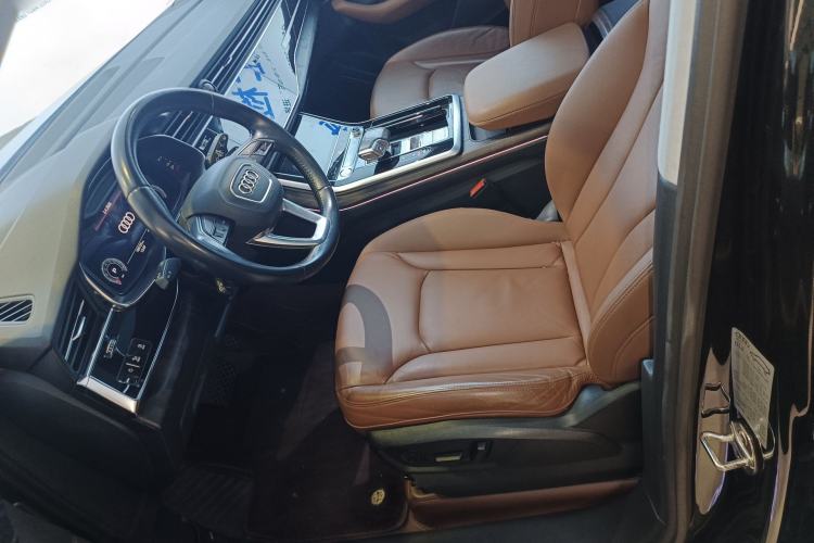 Used Audi Q7 2020 55 TFSI quattro S line sports model Left Front Seat