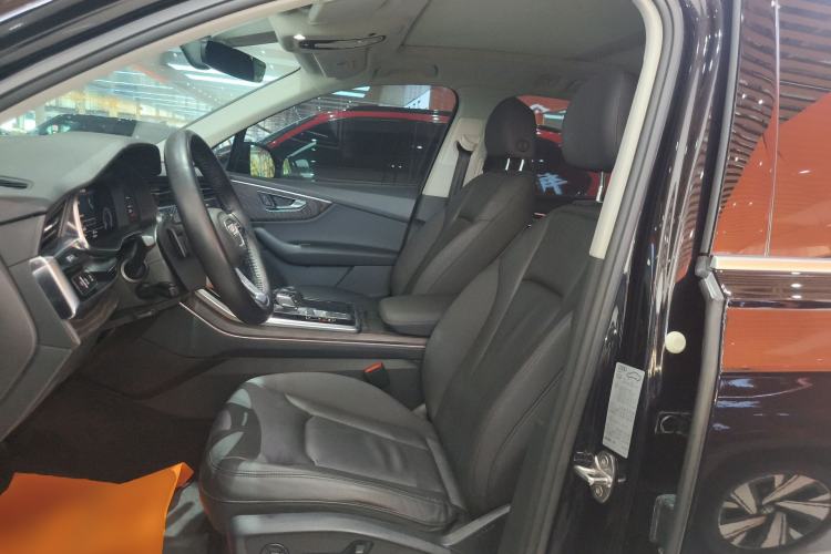 Used Audi Q7 2020 55 TFSI quattro S line sports model Left Front Seat
