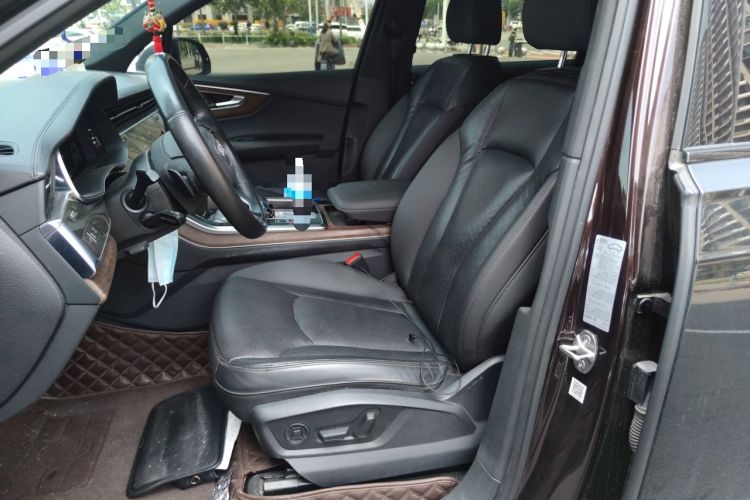 Used Audi Q7 2020 55 TFSI quattro S line sports model Left Front Seat