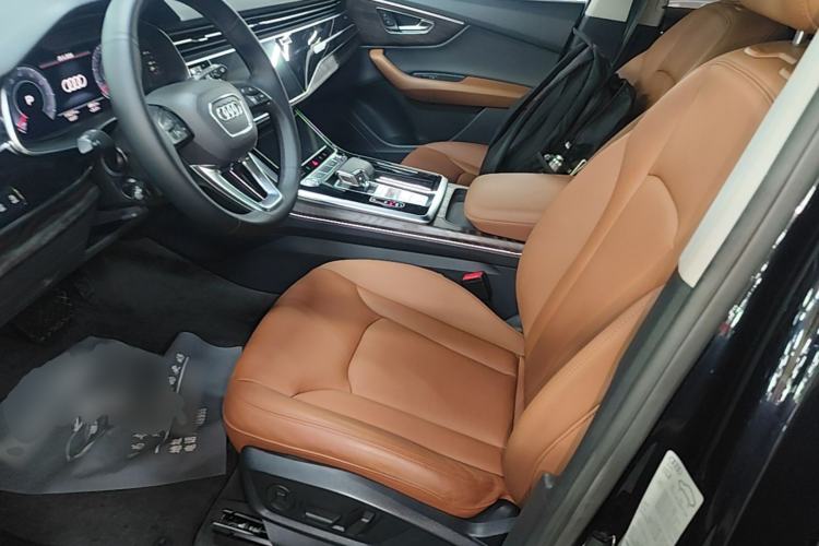 Used Audi Q7 2020 55 TFSI quattro S line sports model Left Front Seat
