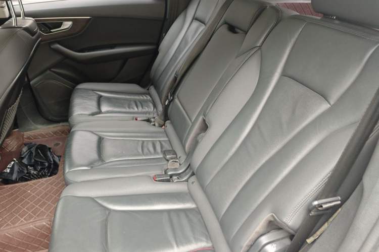 Used Audi Q7 2020 55 TFSI quattro S line sports model Left Rear Seat