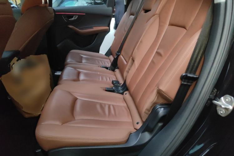 Used Audi Q7 2020 55 TFSI quattro S line sports model Left Rear Seat