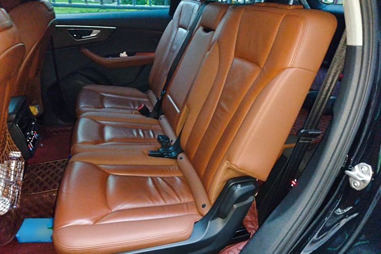 Used Audi Q7 2020 55 TFSI quattro S line sports model Left Rear Seat