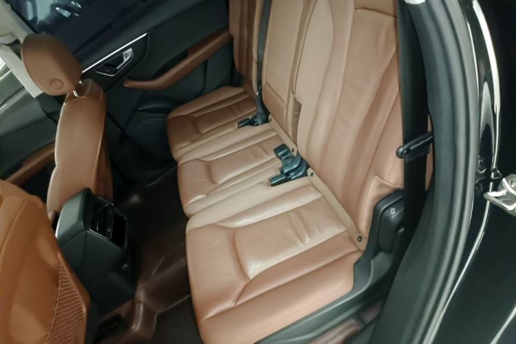 Used Audi Q7 2020 55 TFSI quattro S line sports model Left Rear Seat