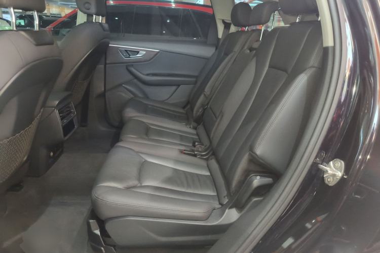 Used Audi Q7 2020 55 TFSI quattro S line sports model Left Rear Seat