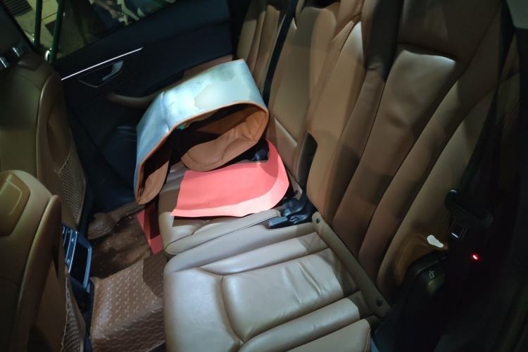 Used Audi Q7 2020 55 TFSI quattro S line sports model Left Rear Seat