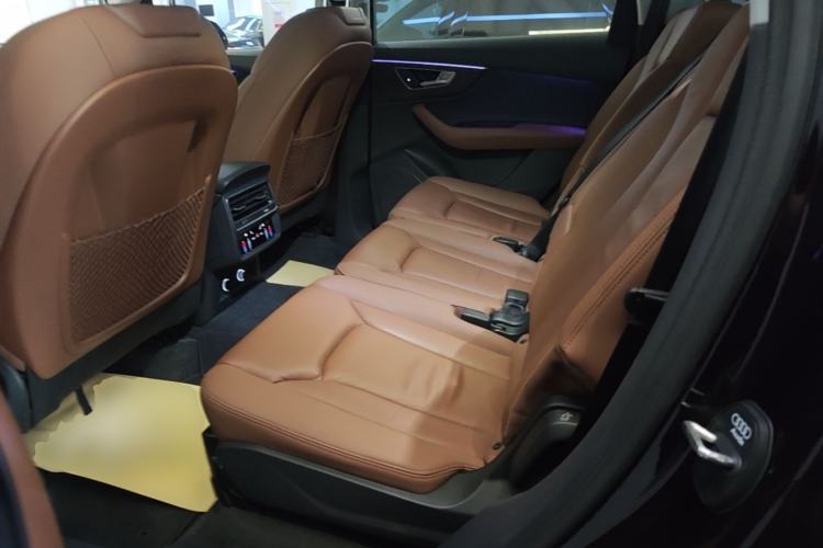 Used Audi Q7 2020 55 TFSI quattro S line sports model Left Rear Seat