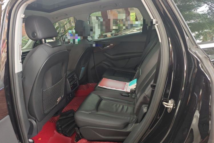 Used Audi Q7 2020 55 TFSI quattro S line sports model Left Rear Seat