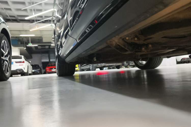 Used Audi Q7 2020 55 TFSI quattro S line sports model Left Side Sill