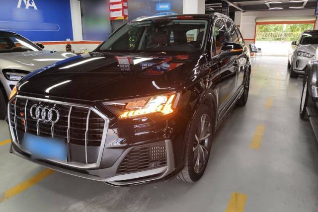 Used Audi Q7 2020 55 TFSI quattro S line sports model