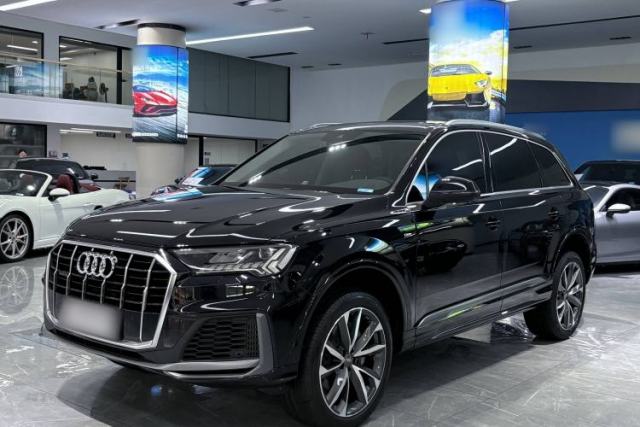 Used Audi Q7 2020 55 TFSI quattro S line sports model