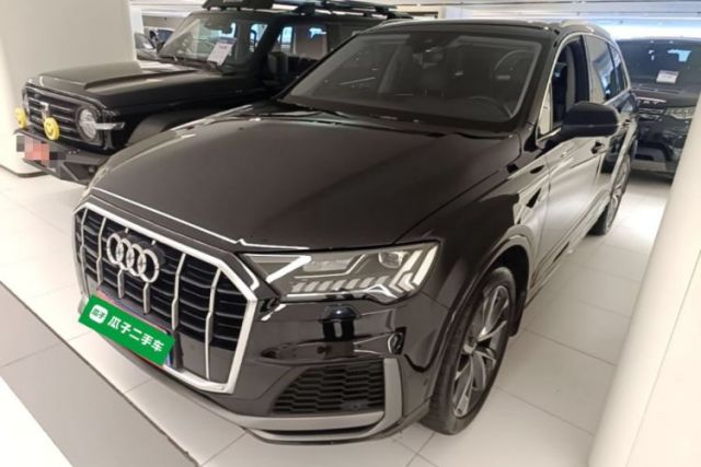 Used Audi Q7 2020 55 TFSI quattro S line sports model