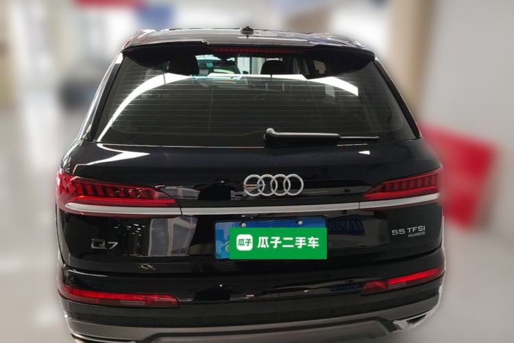 Used Audi Q7 2020 55 TFSI quattro S line sports model Rear