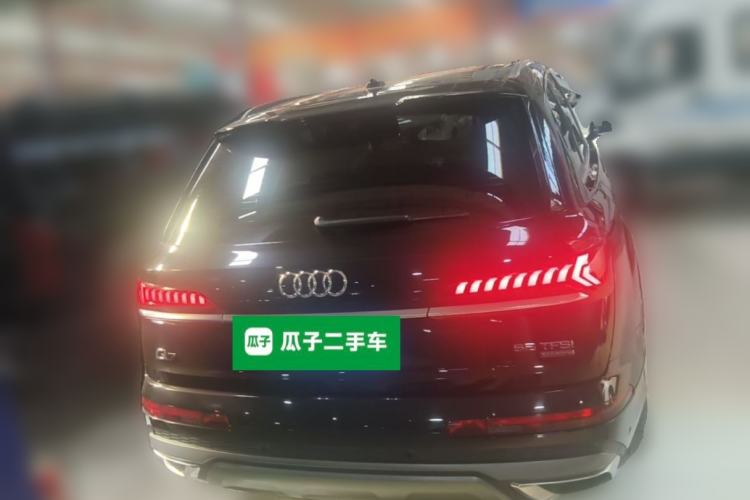 Used Audi Q7 2020 55 TFSI quattro S line sports model Rear