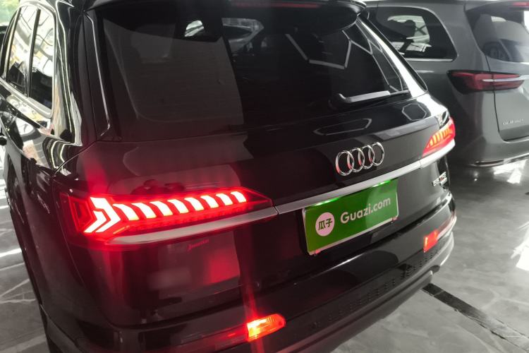 Used Audi Q7 2020 55 TFSI quattro S line sports model Rear