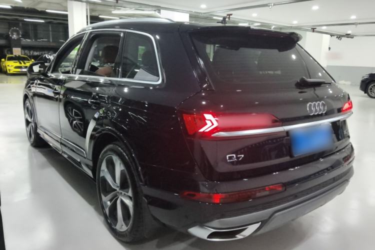 Used Audi Q7 2020 55 TFSI quattro S line sports model Rear Left 45 Deg