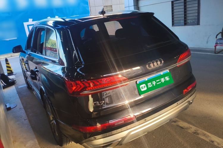 Used Audi Q7 2020 55 TFSI quattro S line sports model Rear Left 45 Deg