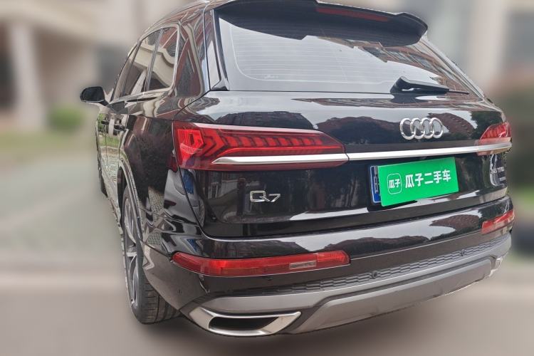 Used Audi Q7 2020 55 TFSI quattro S line sports model Rear Left 45 Deg