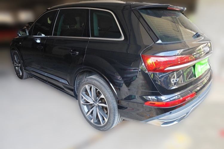 Used Audi Q7 2020 55 TFSI quattro S line sports model Rear Left 45 Deg