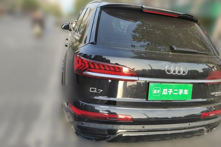 Used Audi Q7 2020 55 TFSI quattro Black Warrior Exclusive Edition Rear Left 45 Deg