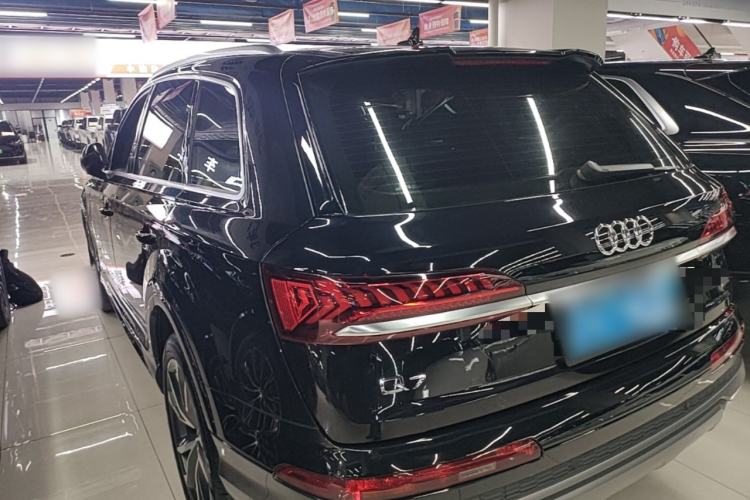 Used Audi Q7 2020 55 TFSI quattro S line sports model Rear Left 45 Deg