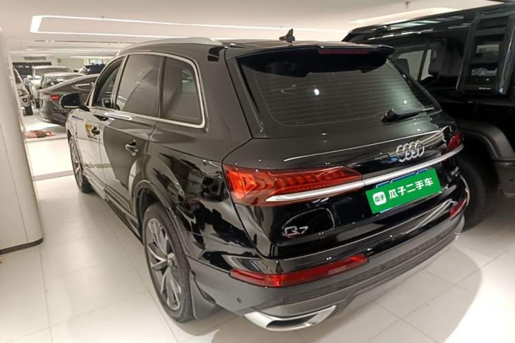 Used Audi Q7 2020 55 TFSI quattro S line sports model Rear Left 45 Deg