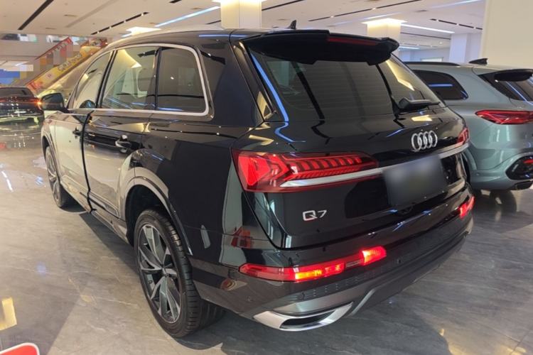 Used Audi Q7 2020 55 TFSI quattro S line sports model Rear Left 45 Deg