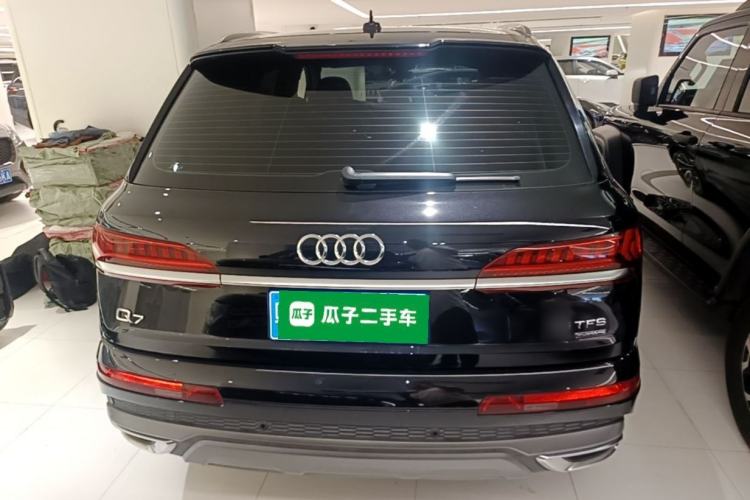 Used Audi Q7 2020 55 TFSI quattro S line sports model Rear