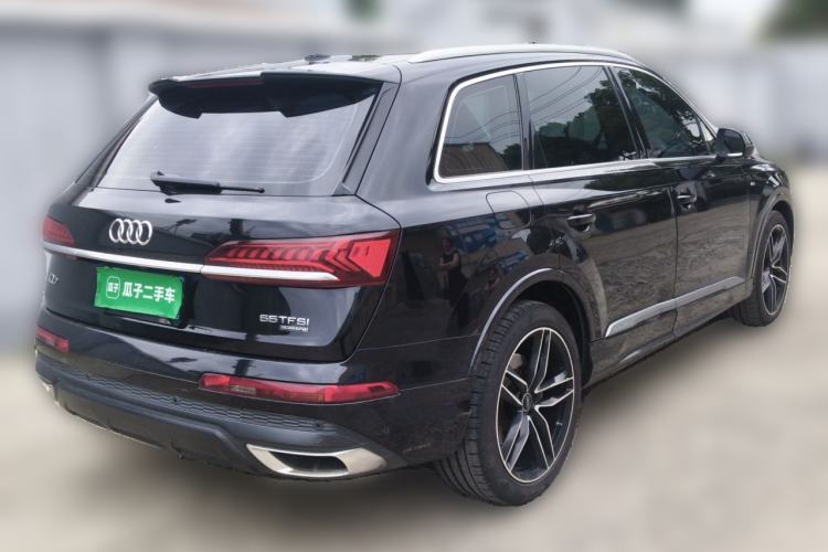 Used Audi Q7 2020 55 TFSI quattro S line sports model Rear Right 45 Deg